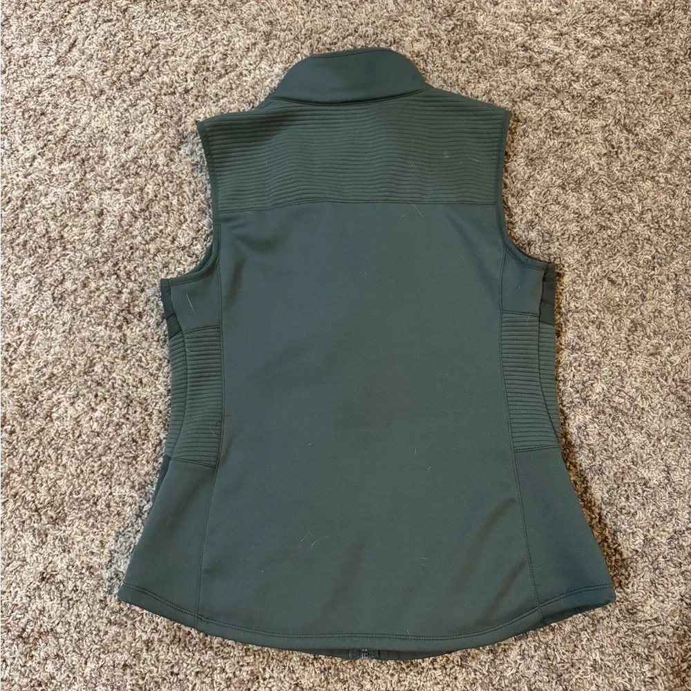 Women's Tek Gear Quilted Vest - Picture 3 of 4